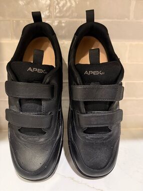 Apex Black Double-Strap Comfort Sneakers